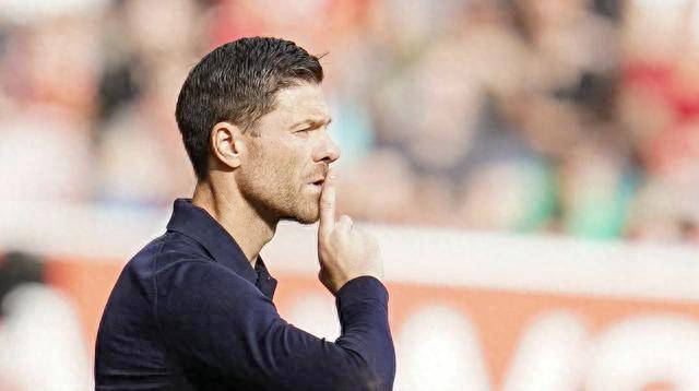 皇马再遭冷门威胁？曼城二队赫罗纳成克星，阿隆索寄望姆巴佩力挽狂澜